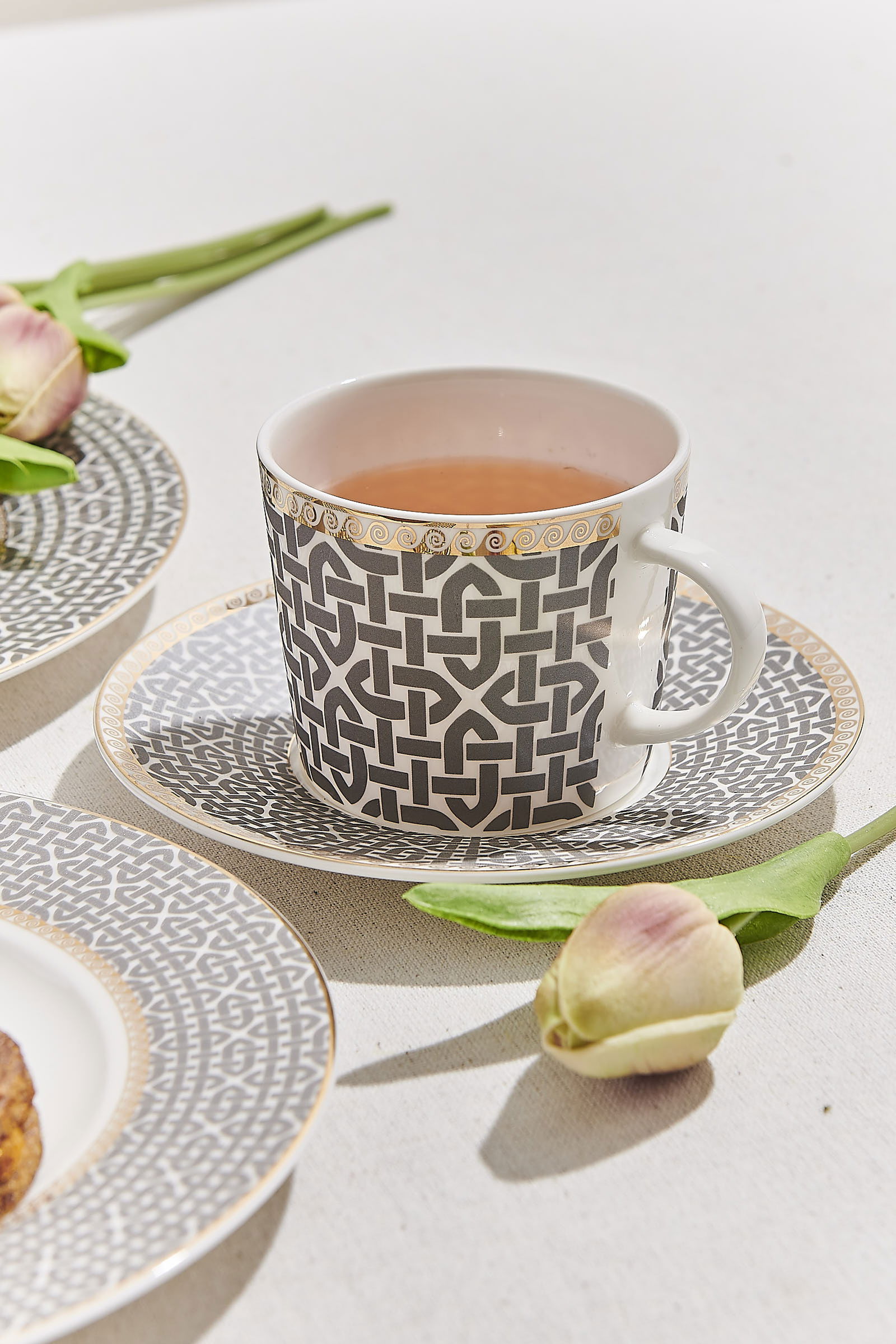 Kahve Link Porselen Çay Fincanı Krem Kahve