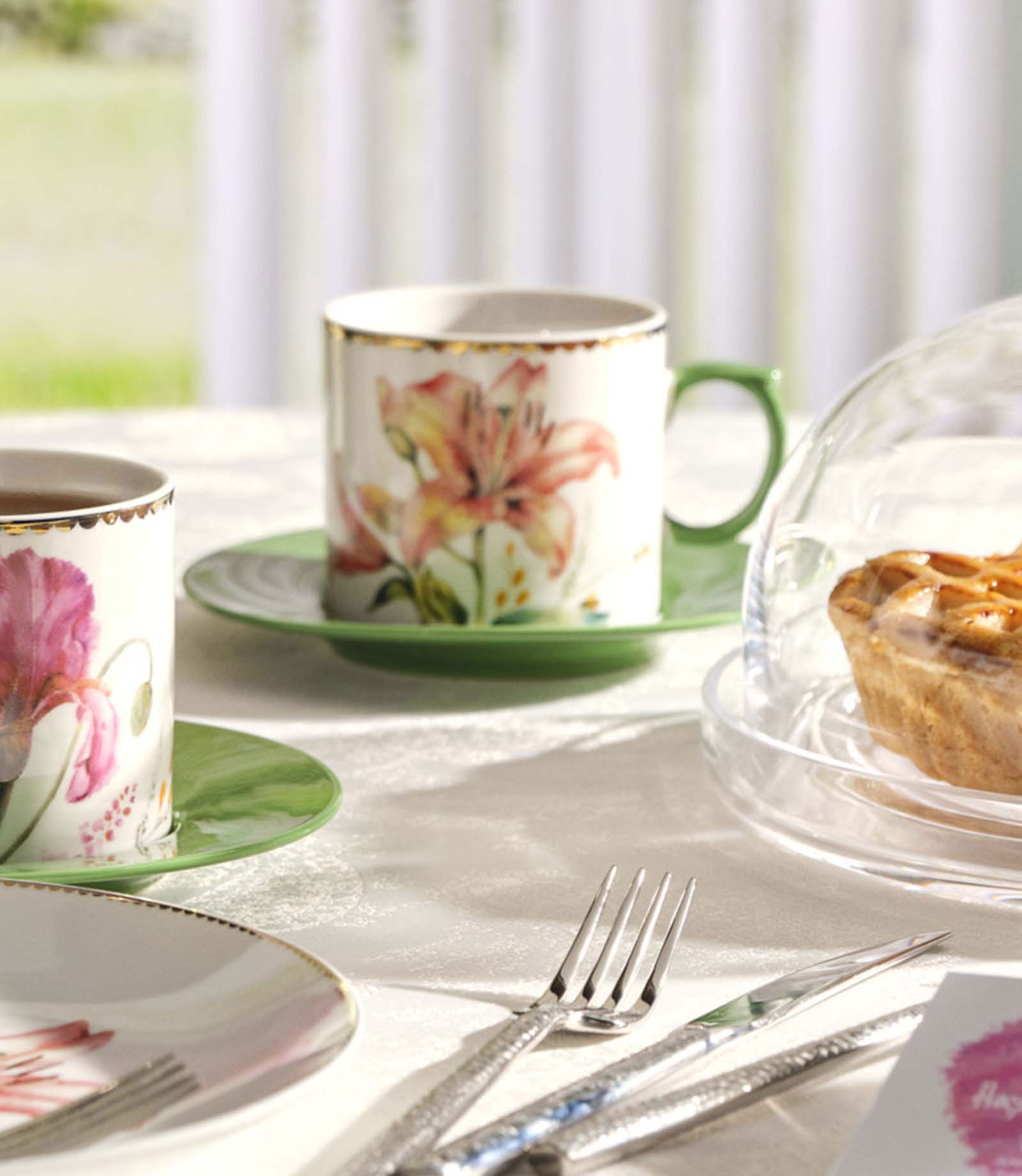 Flora Porselen Çay Fincanı